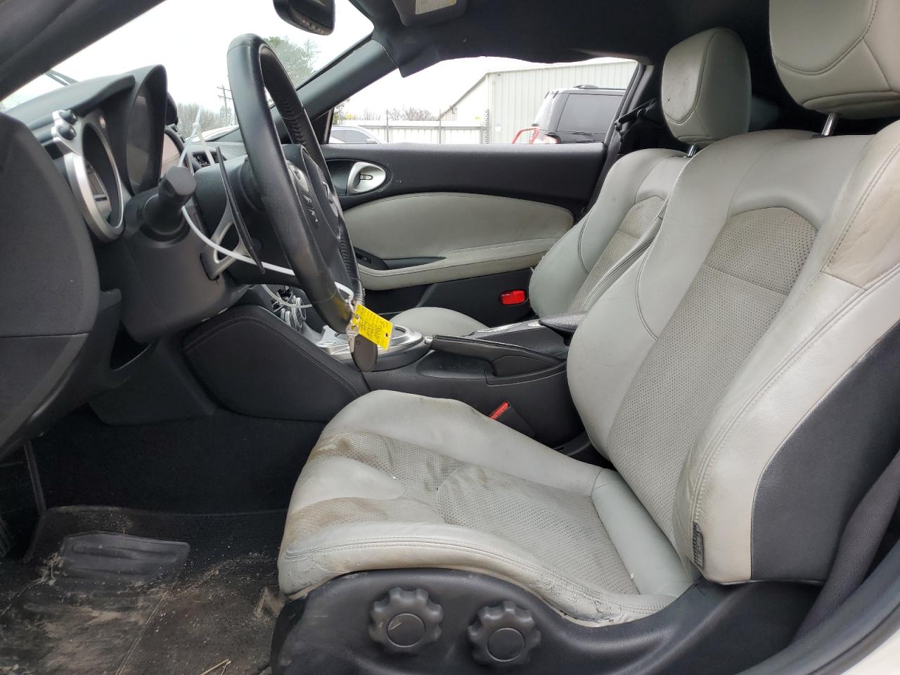 2010 Nissan 370Z - Image 7