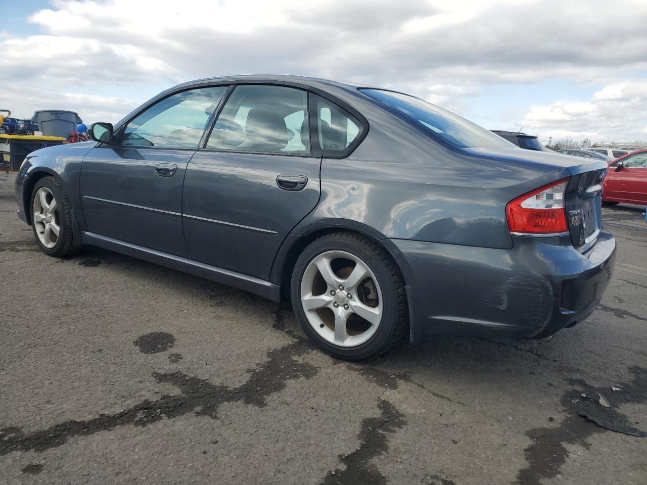 2009 Subaru Legacy - Image 2