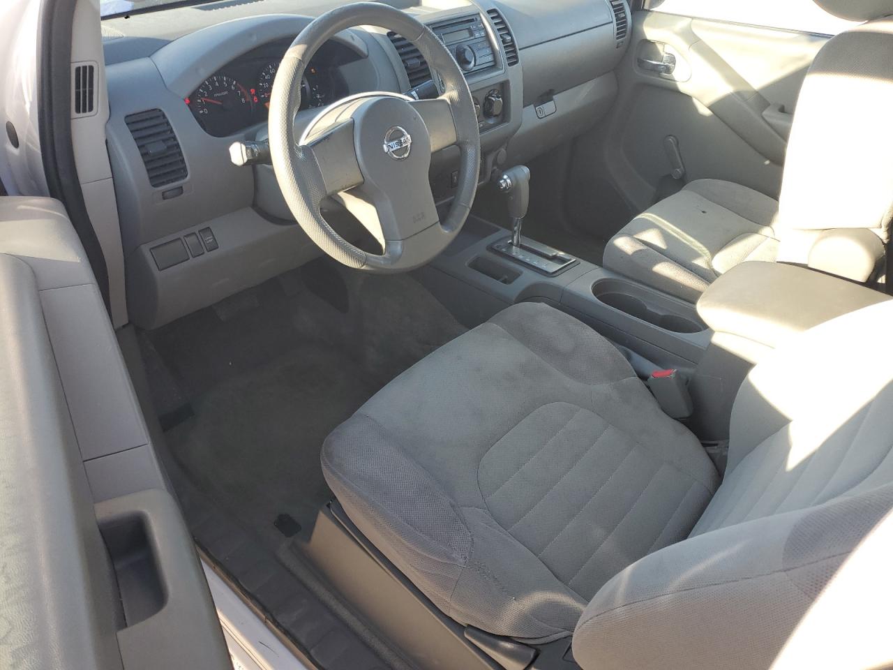 2012 Nissan Navara (Frontier) - Image 8