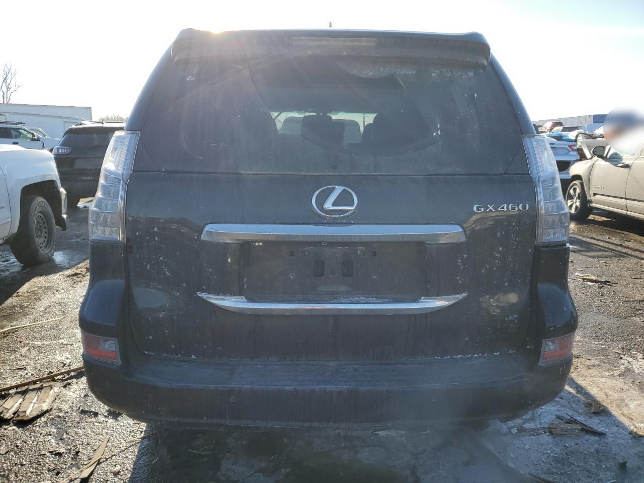 2017 Lexus GX - Image 6