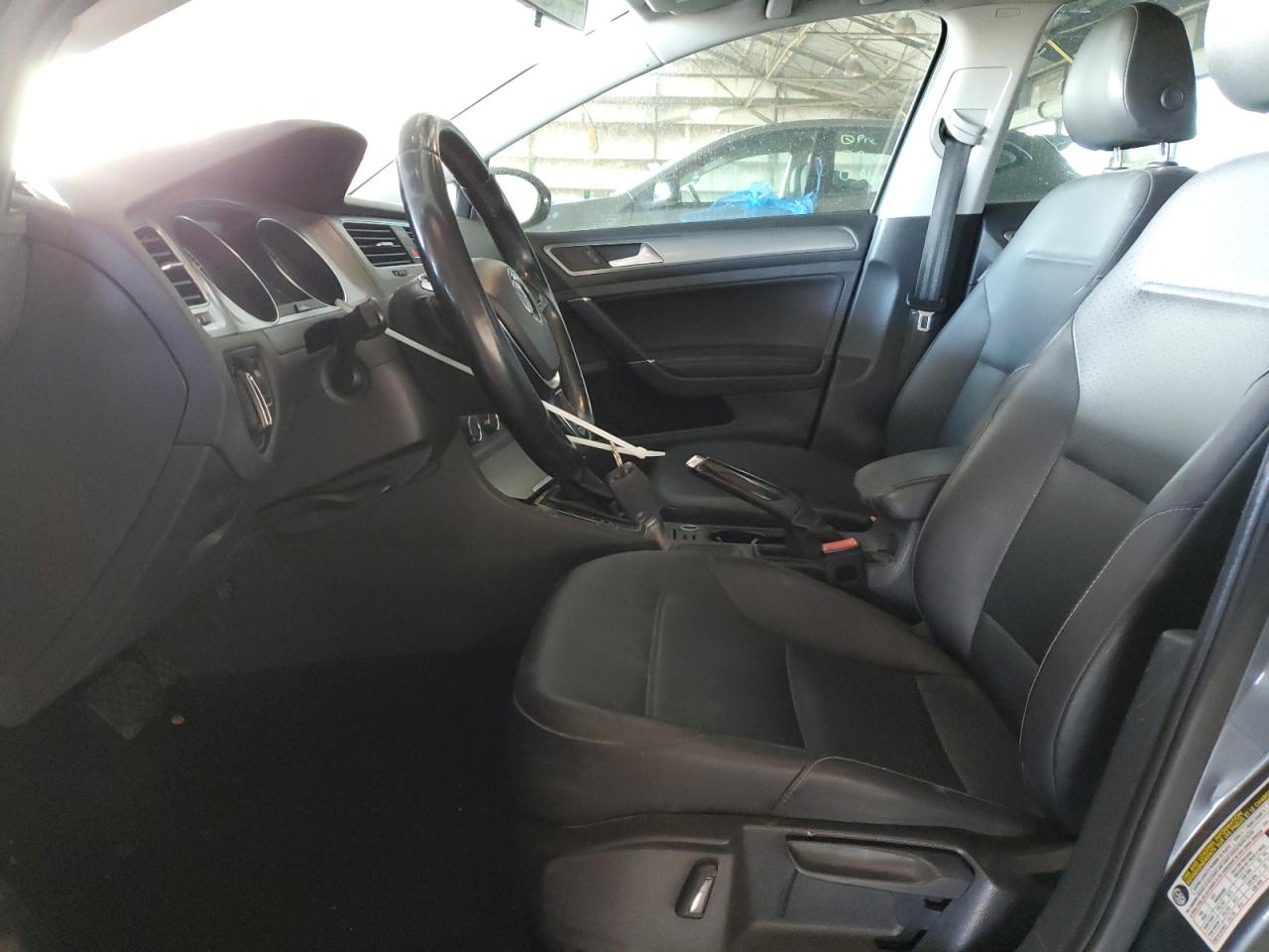 2015 Volkswagen Golf - Image 7