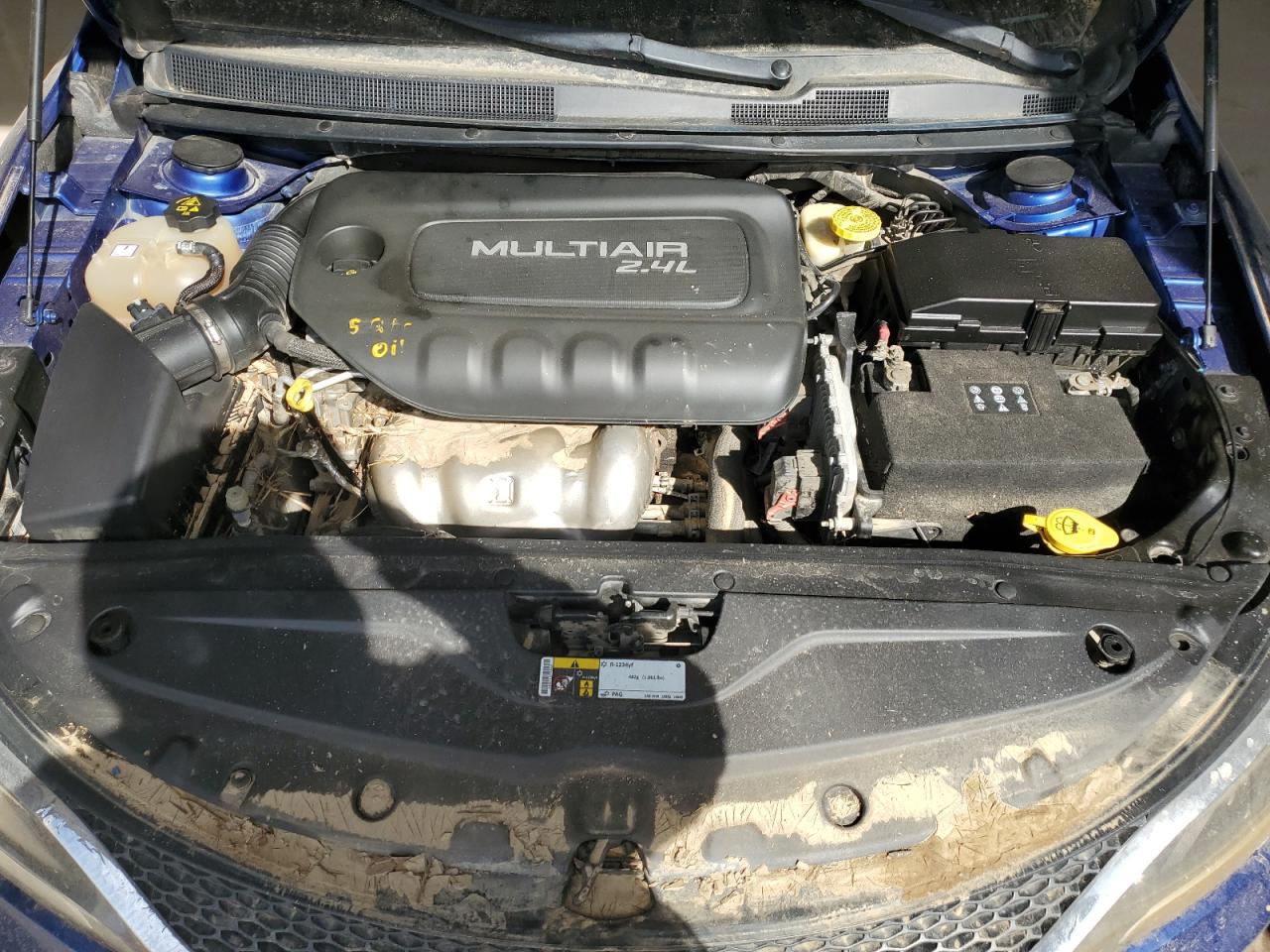 2016 Chrysler 200 - Image 11