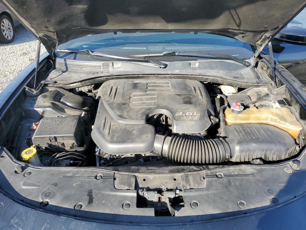 2016 Dodge Charger - Image 11
