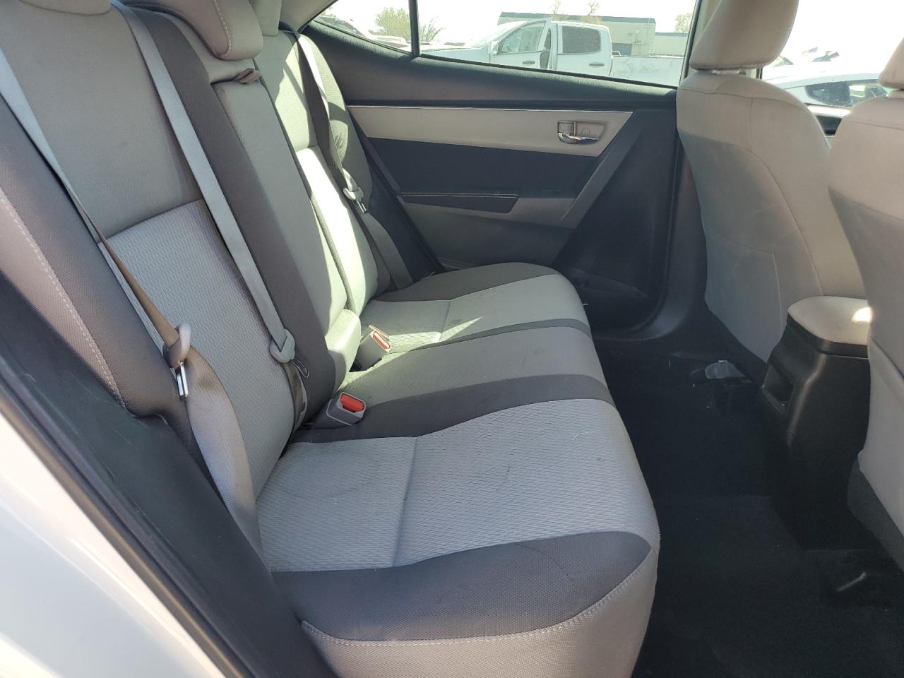 5YFBURHE9KP880920 TOYOTA COROLLA 2019