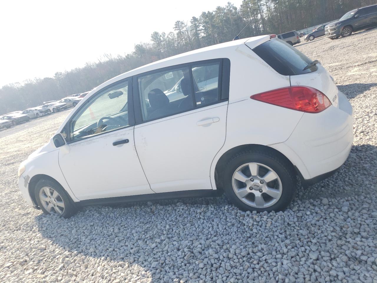 2009 Nissan Versa - Image 2