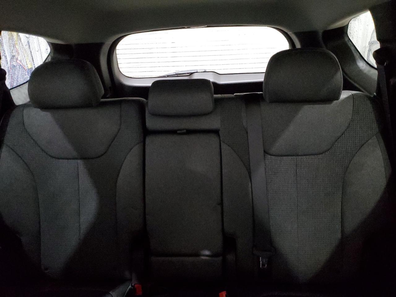 2020 Hyundai Santa Fe - Image 10