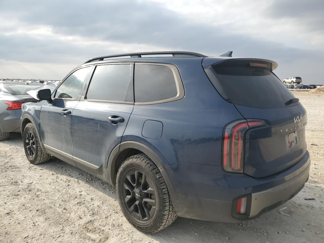 2023 Kia Telluride - Image 2
