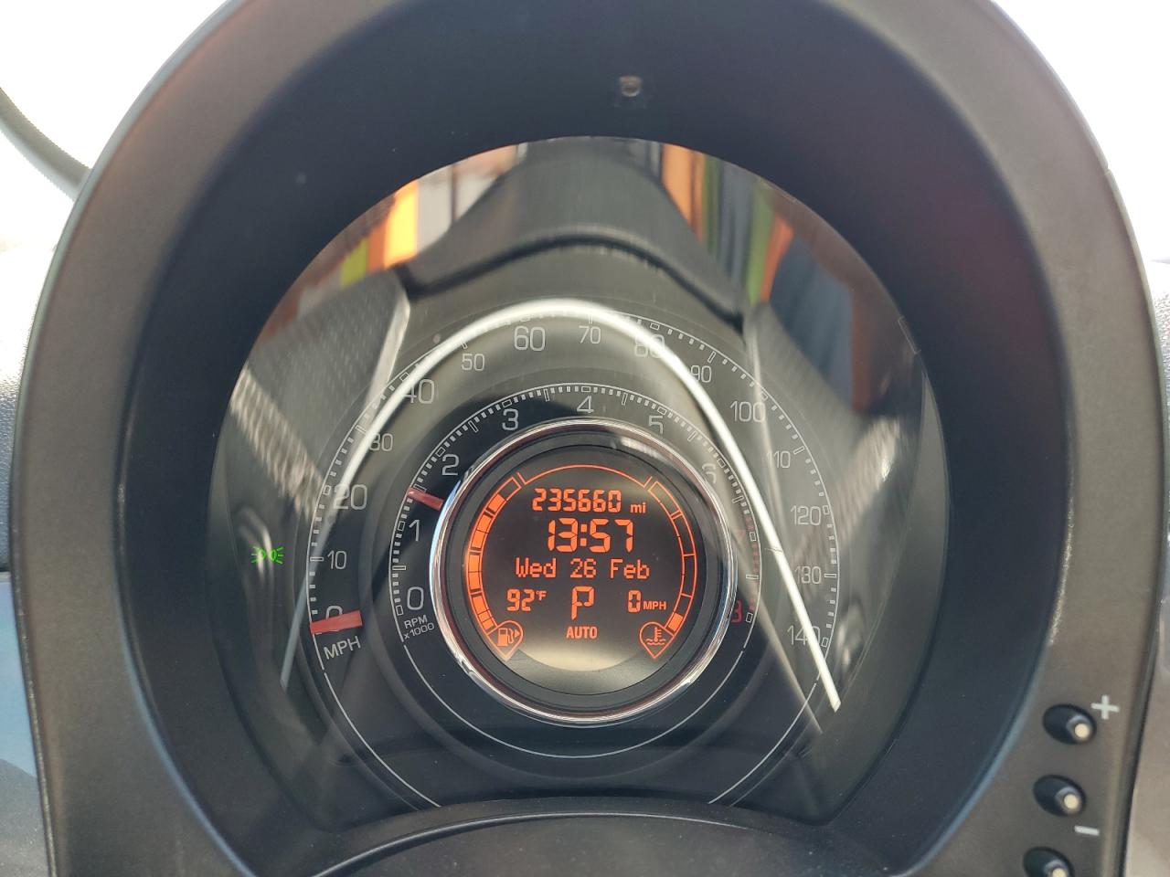 2012 Fiat 500 - Image 9