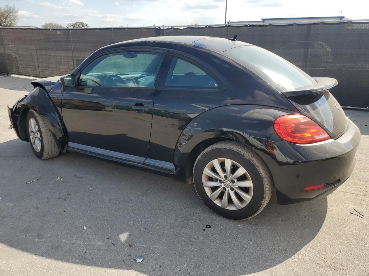 2014 Volkswagen Beetle - Image 2