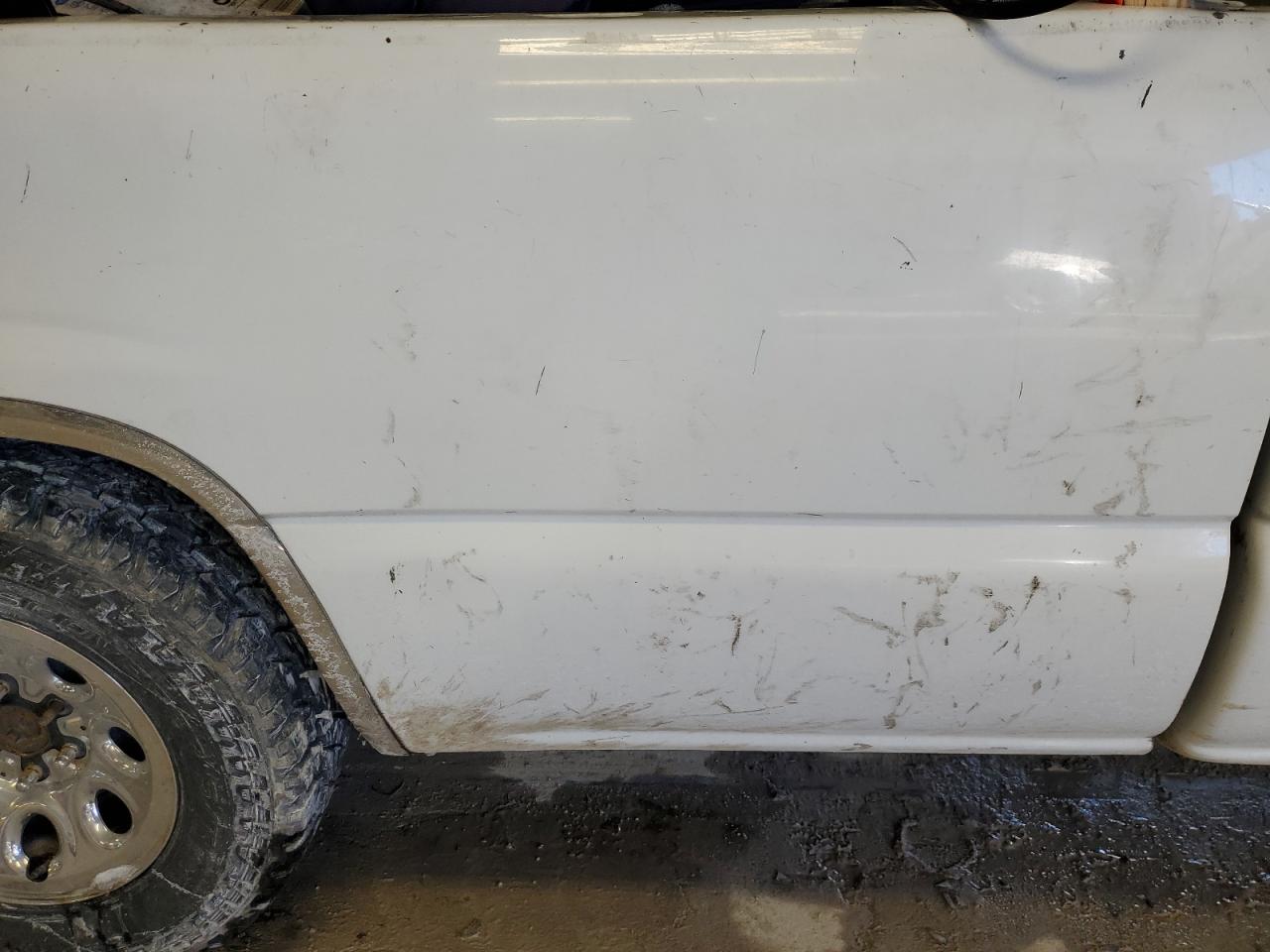 2006 GMC Sierra - Image 10