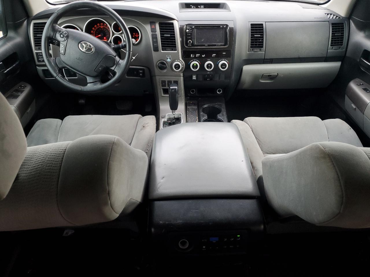 2013 Toyota Sequoia - Image 8