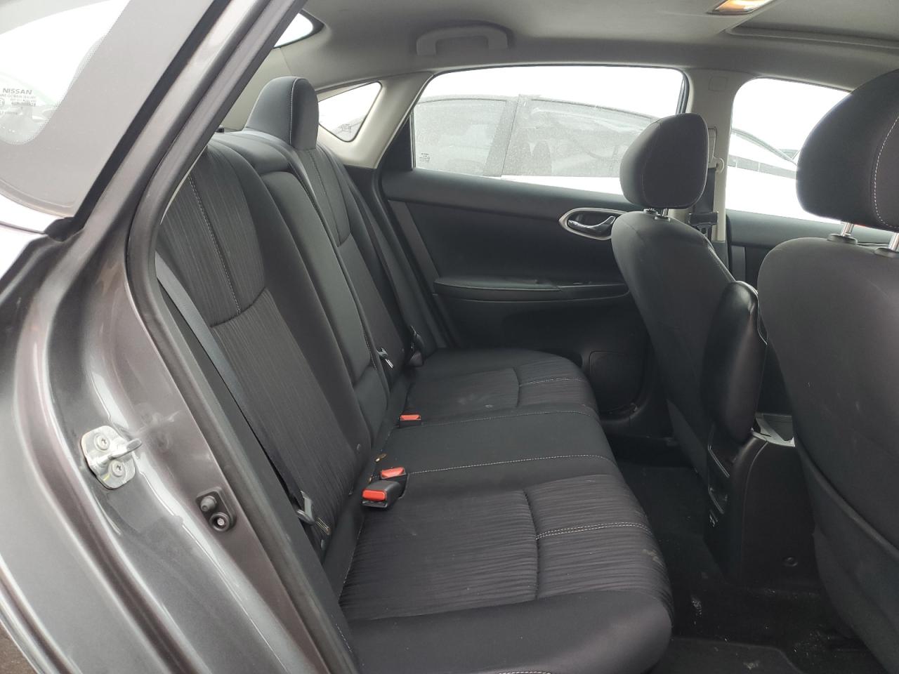 2018 Nissan Sentra - Image 10