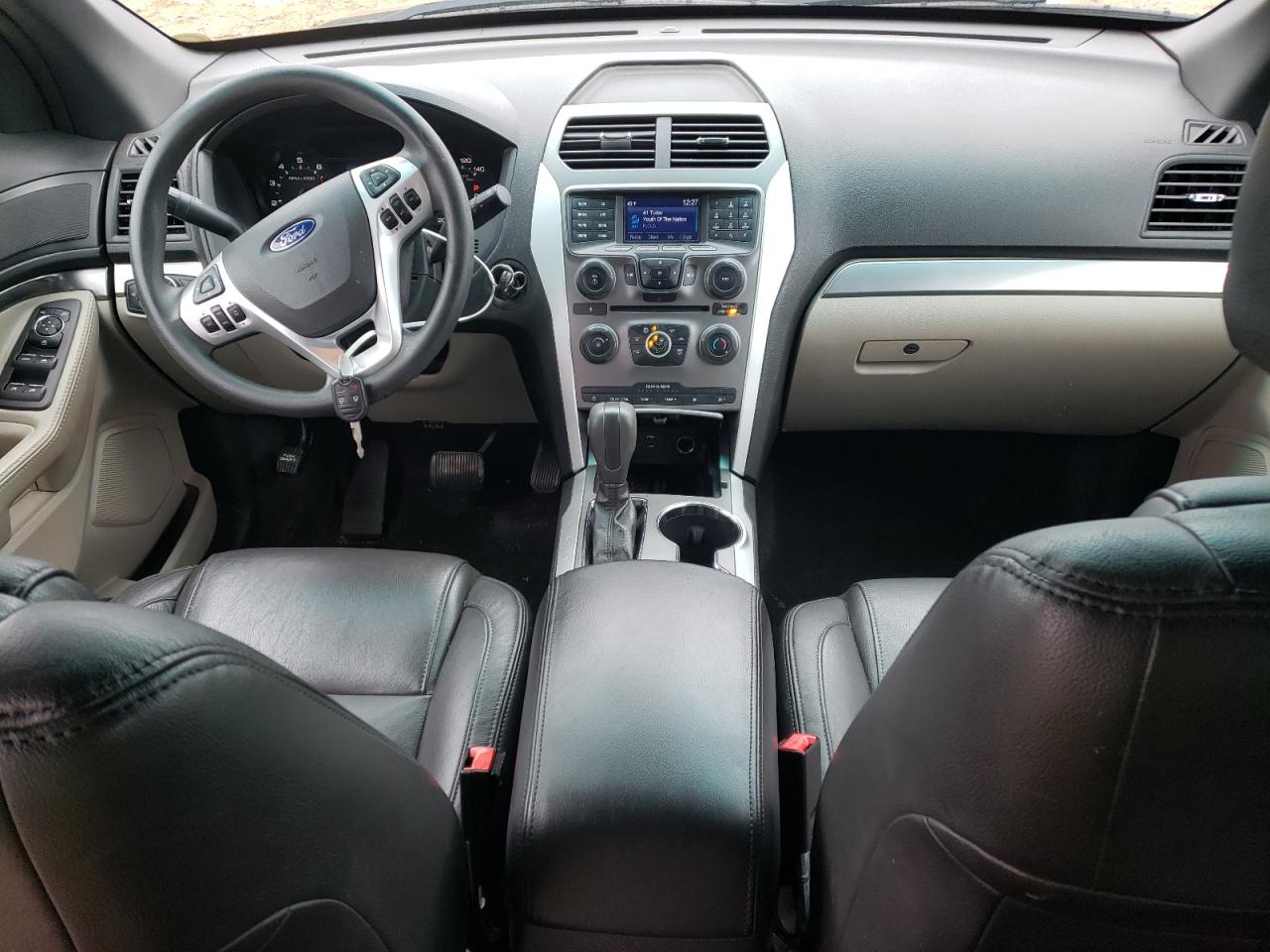 2015 Ford Explorer - Image 8
