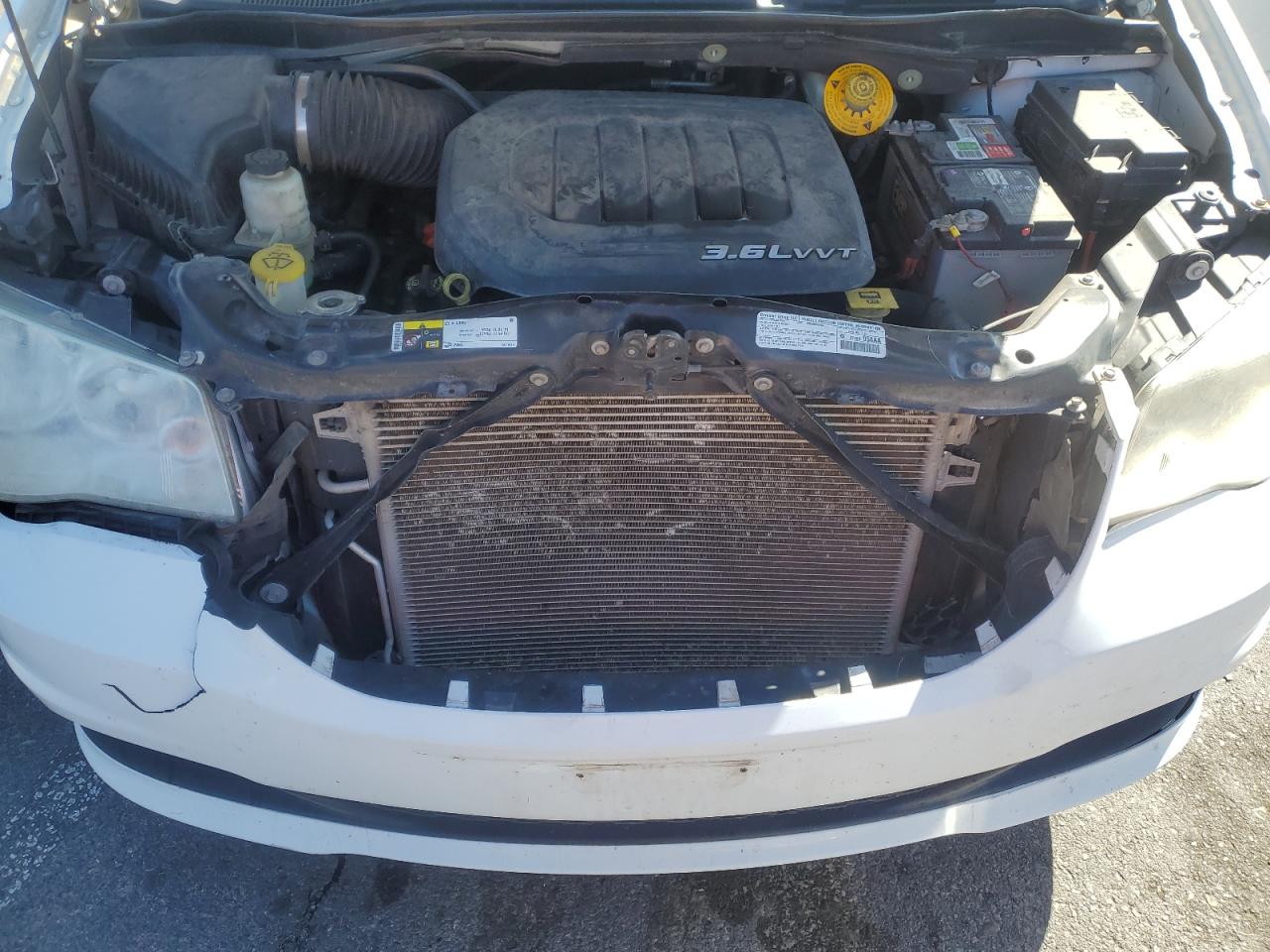 2014 Dodge Caravan - Image 12