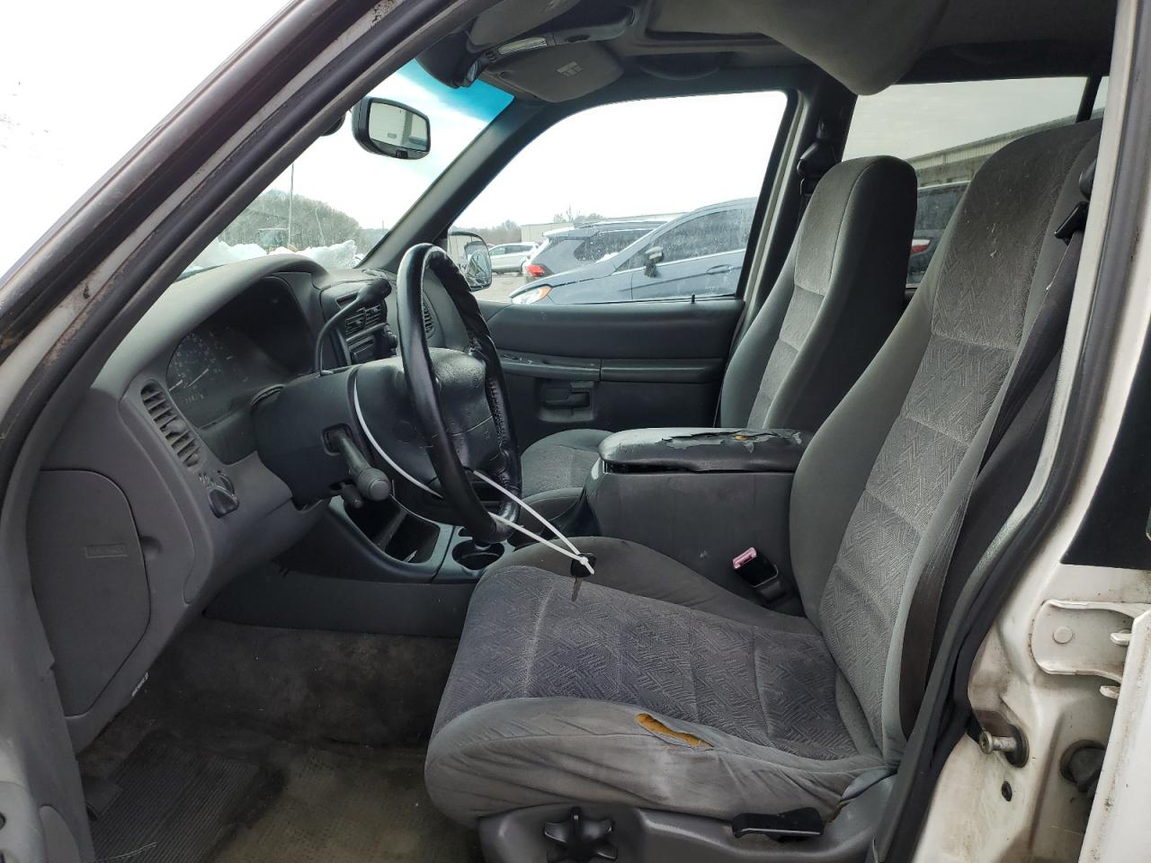 1999 Ford Explorer - Image 7