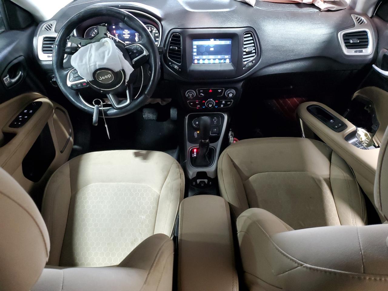 2018 Jeep Compass - Image 8