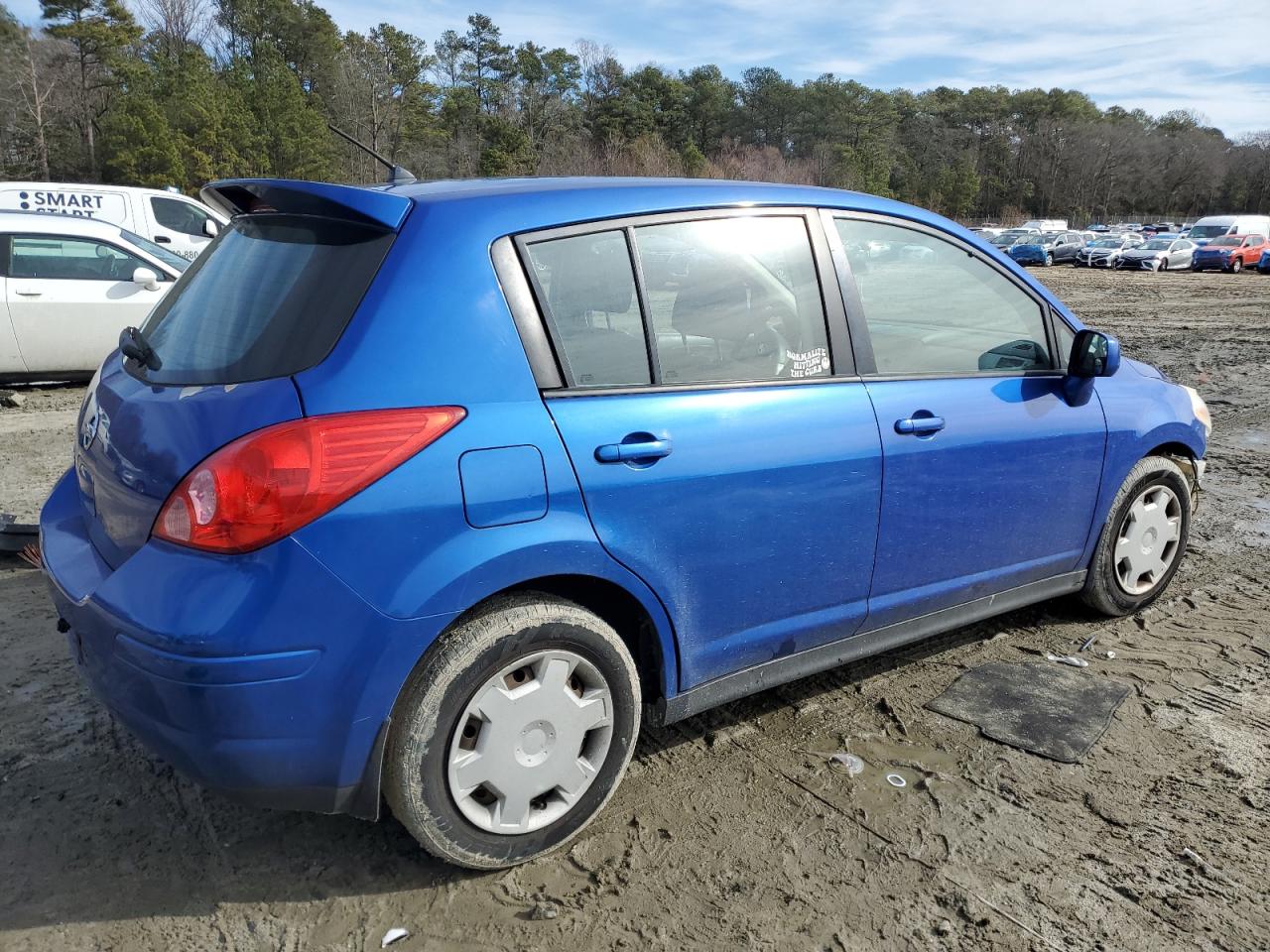 2009 Nissan Versa - Image 3