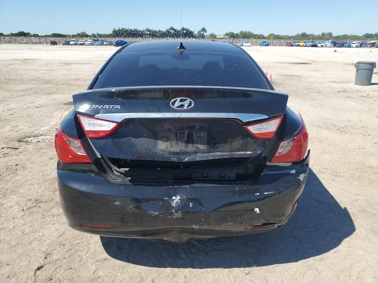 2012 Hyundai Sonata - Image 6