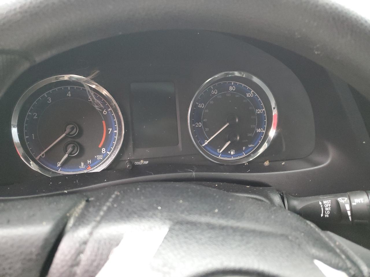 5YFBURHE9JP766575 TOYOTA COROLLA 2018