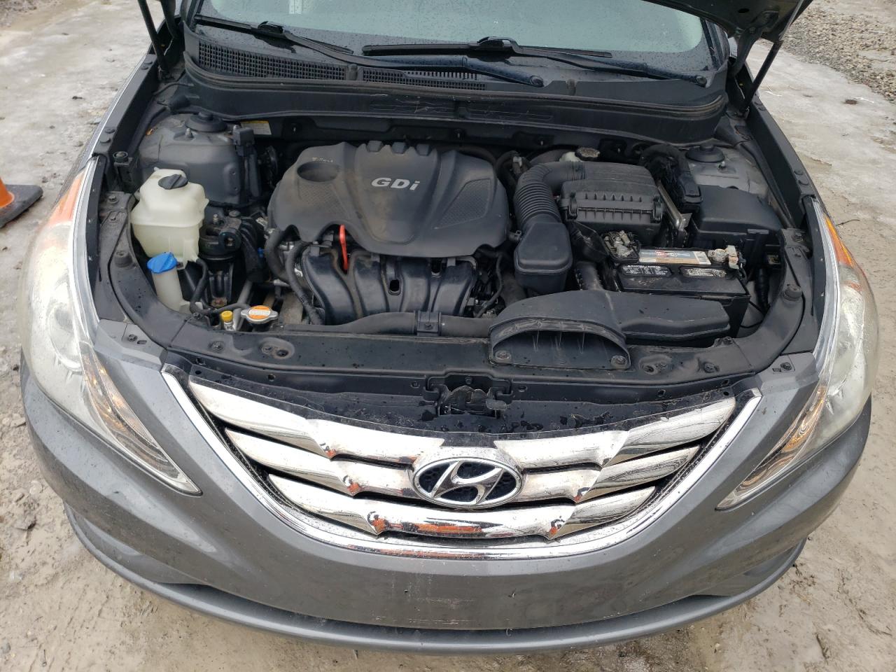 2011 Hyundai Sonata - Image 11