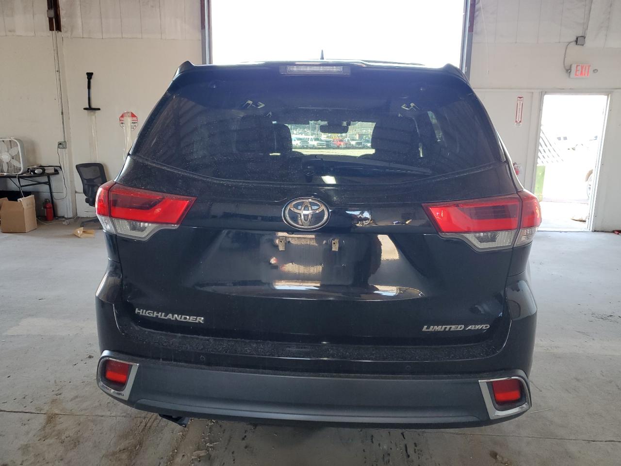 2019 Toyota Highlander - Image 6