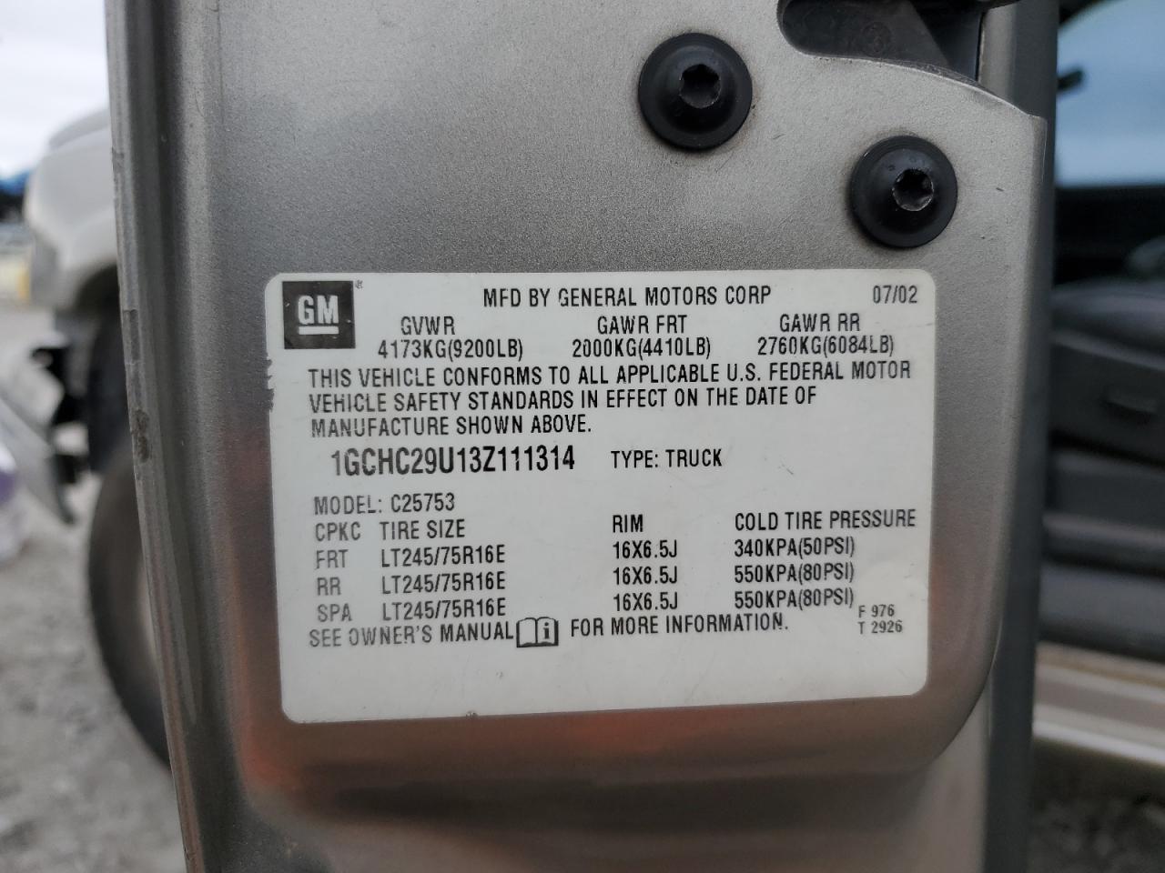 2003 Chevrolet Silverado - Image 13
