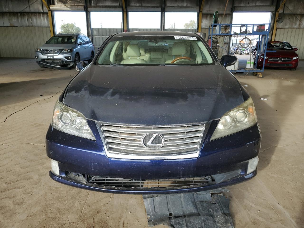 2011 Lexus ES - Image 5