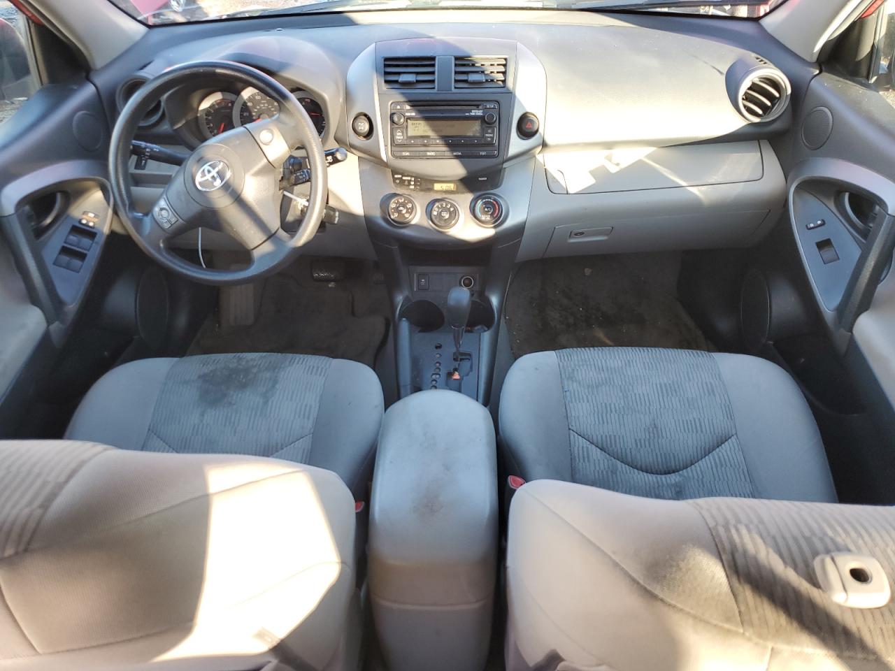 2012 Toyota RAV 4 - Image 8