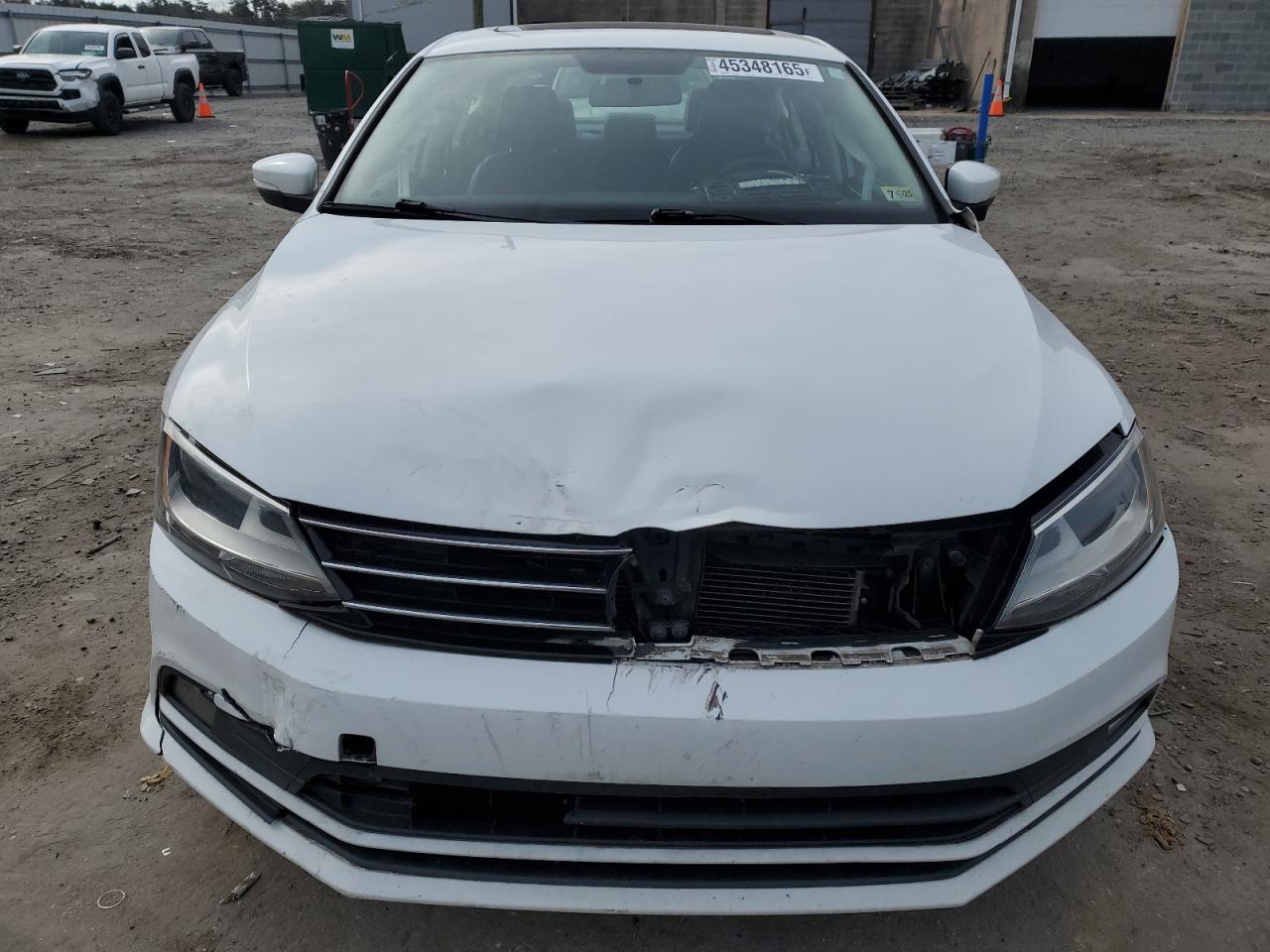 2015 Volkswagen Jetta - Image 5