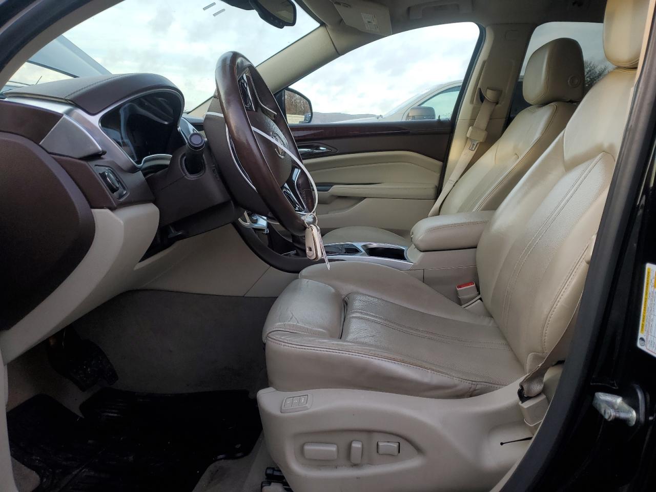 2015 Cadillac SRX - Image 7