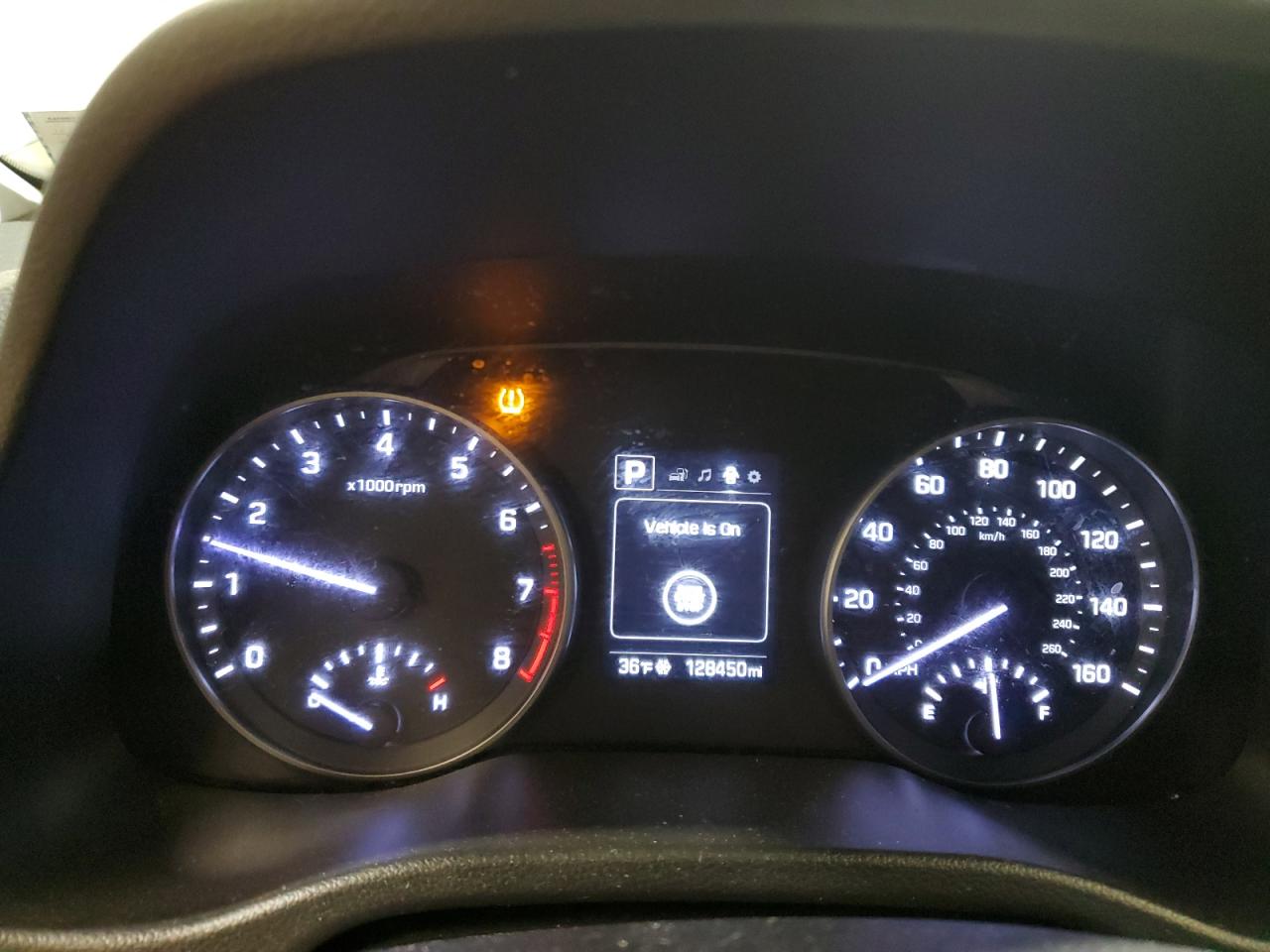 2017 Hyundai Elantra - Image 9