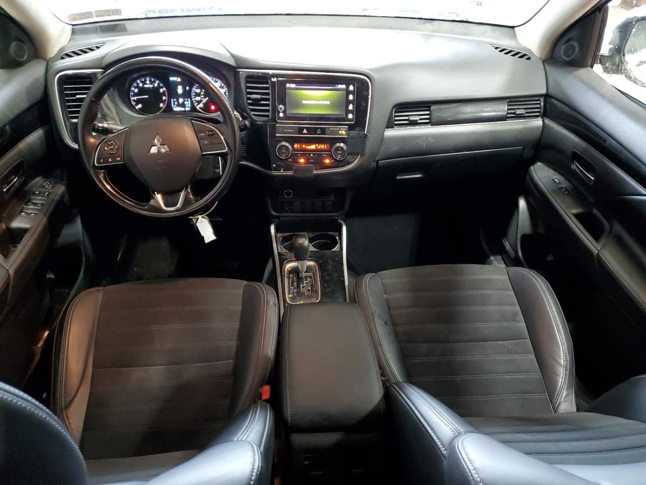 2019 Mitsubishi Outlander - Image 8
