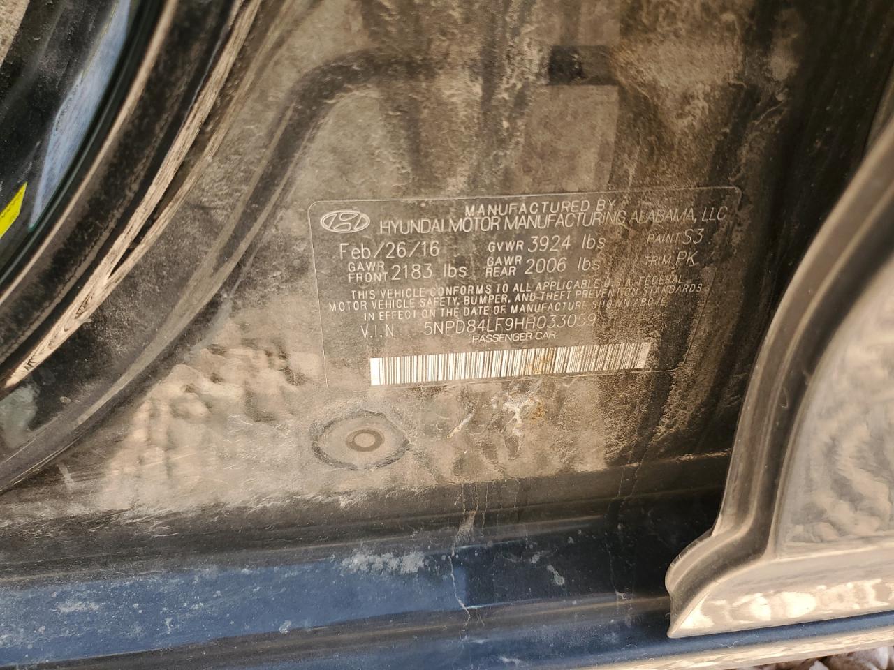2017 Hyundai Elantra - Image 12