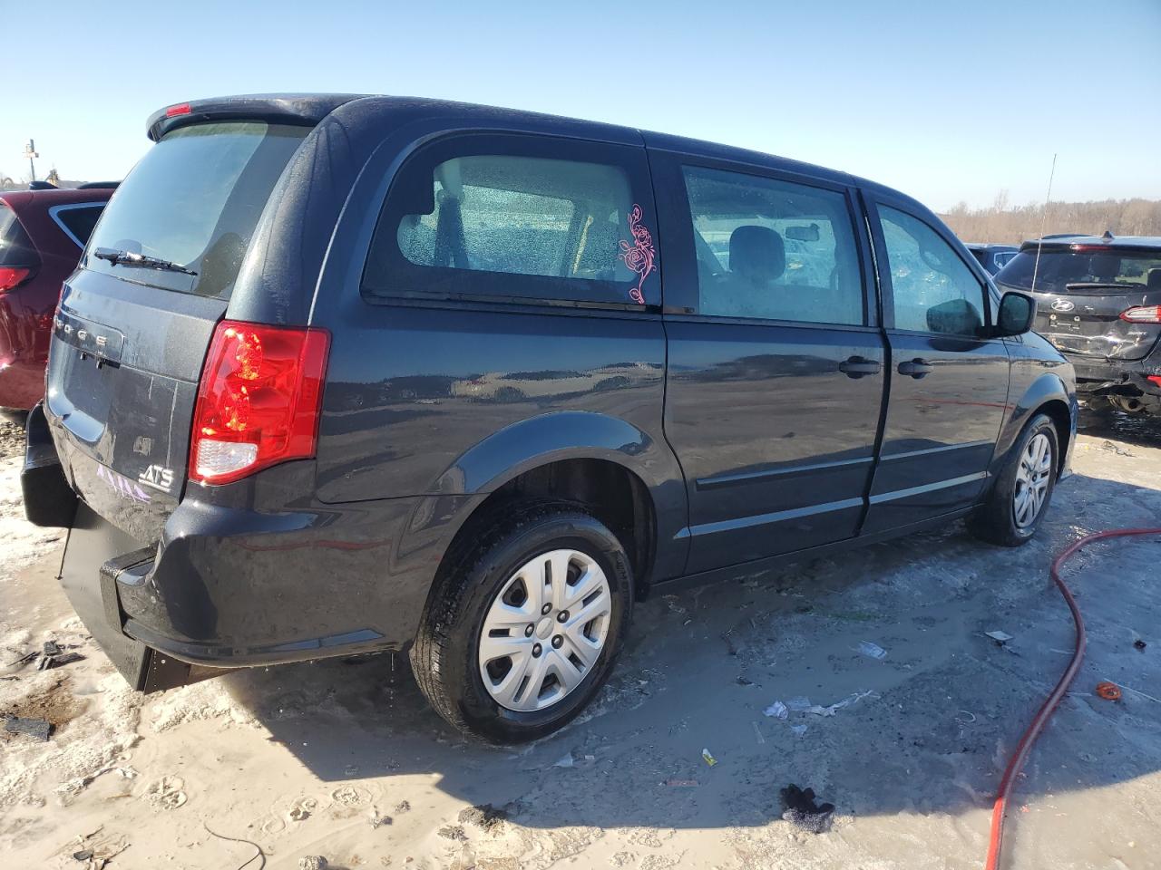 2014 Dodge Caravan - Image 3