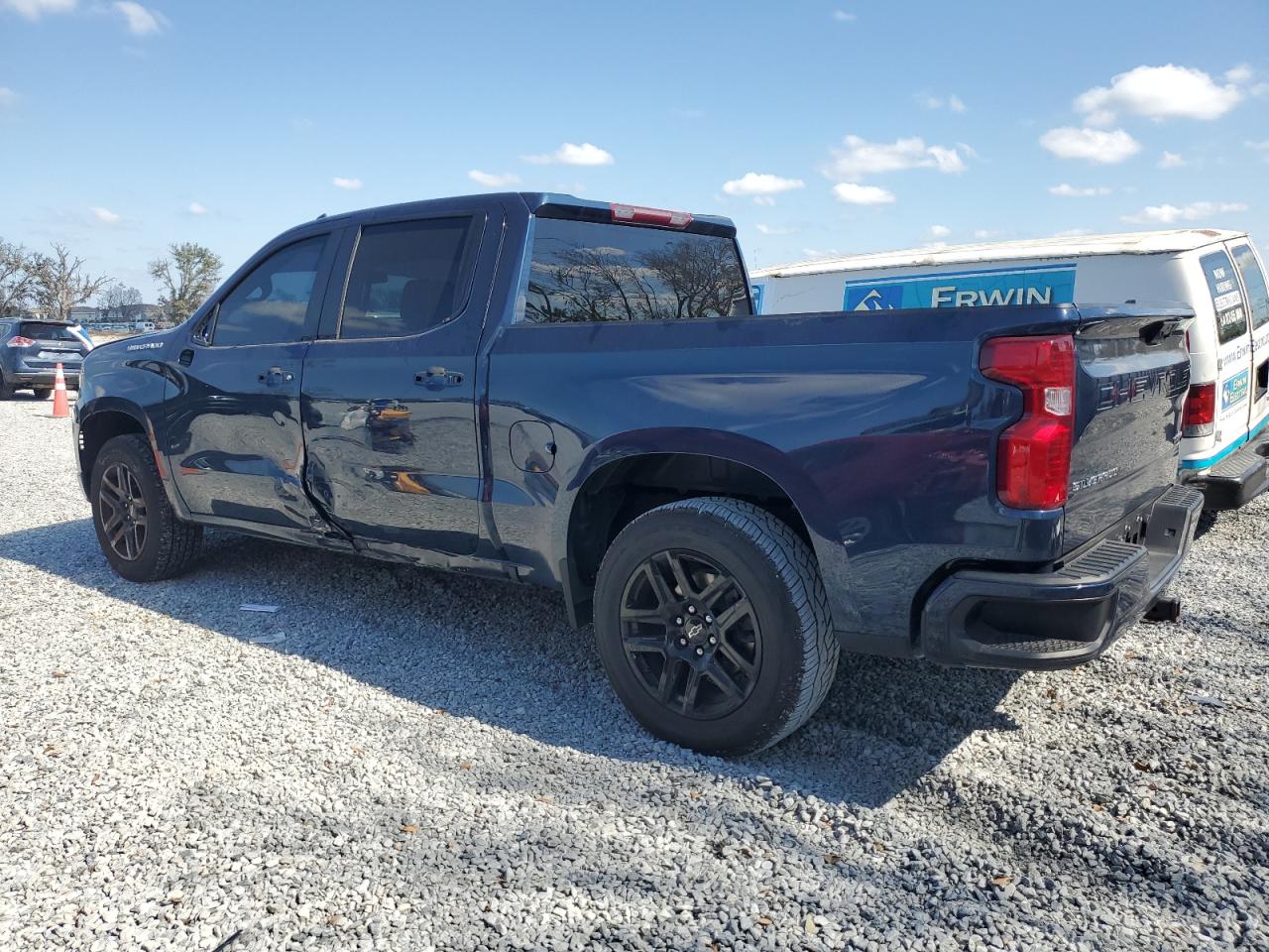 2022 Chevrolet Silverado - Image 2