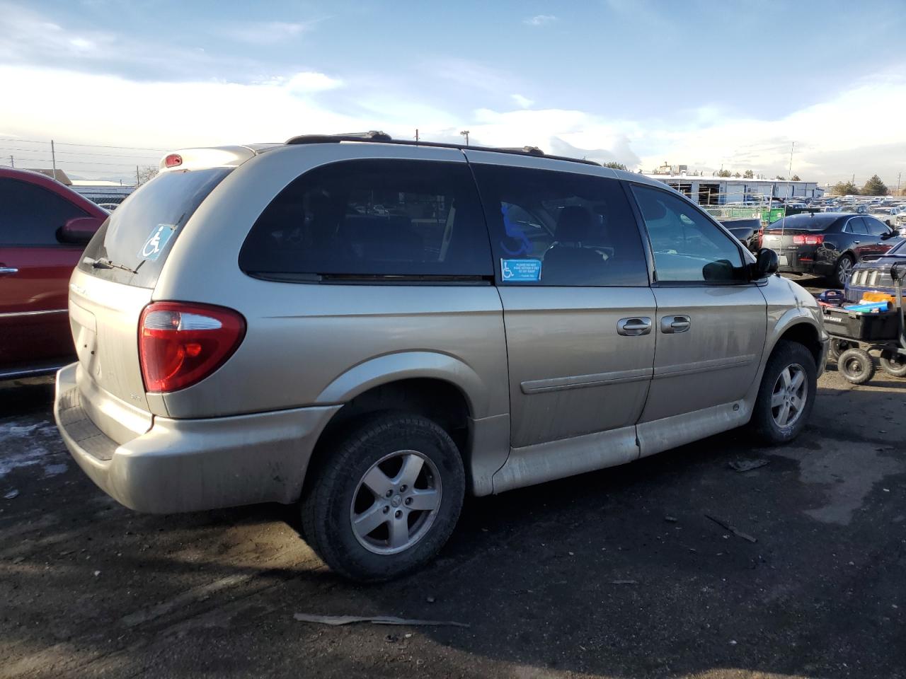 2006 Dodge Caravan - Image 3