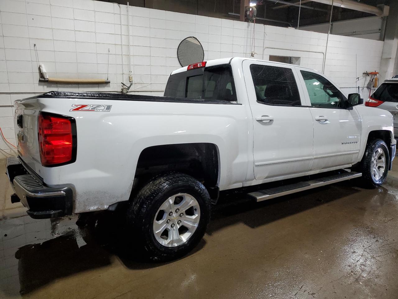 2015 Chevrolet Silverado - Image 3