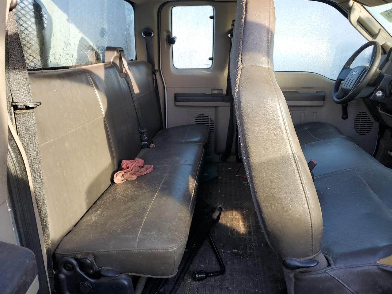 2010 Ford F350 - Image 10