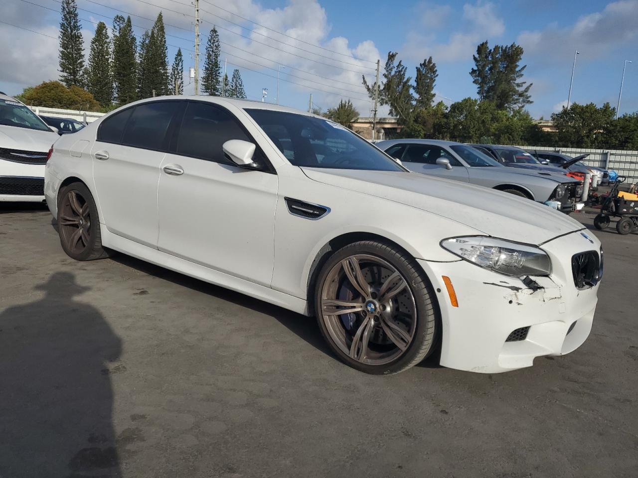 2013 BMW M5 - Image 4