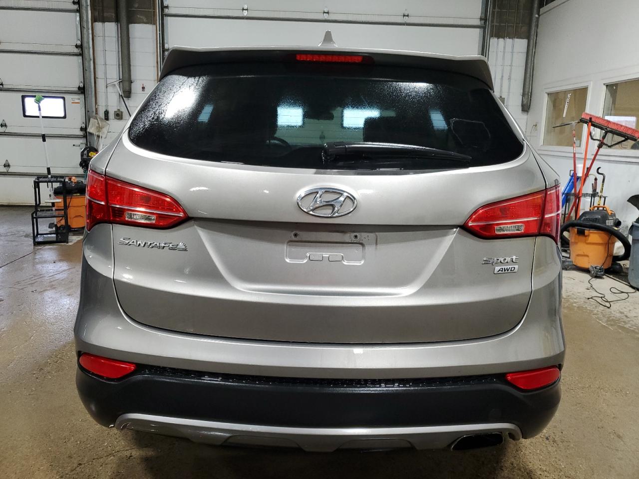 2016 Hyundai Santa Fe - Image 6