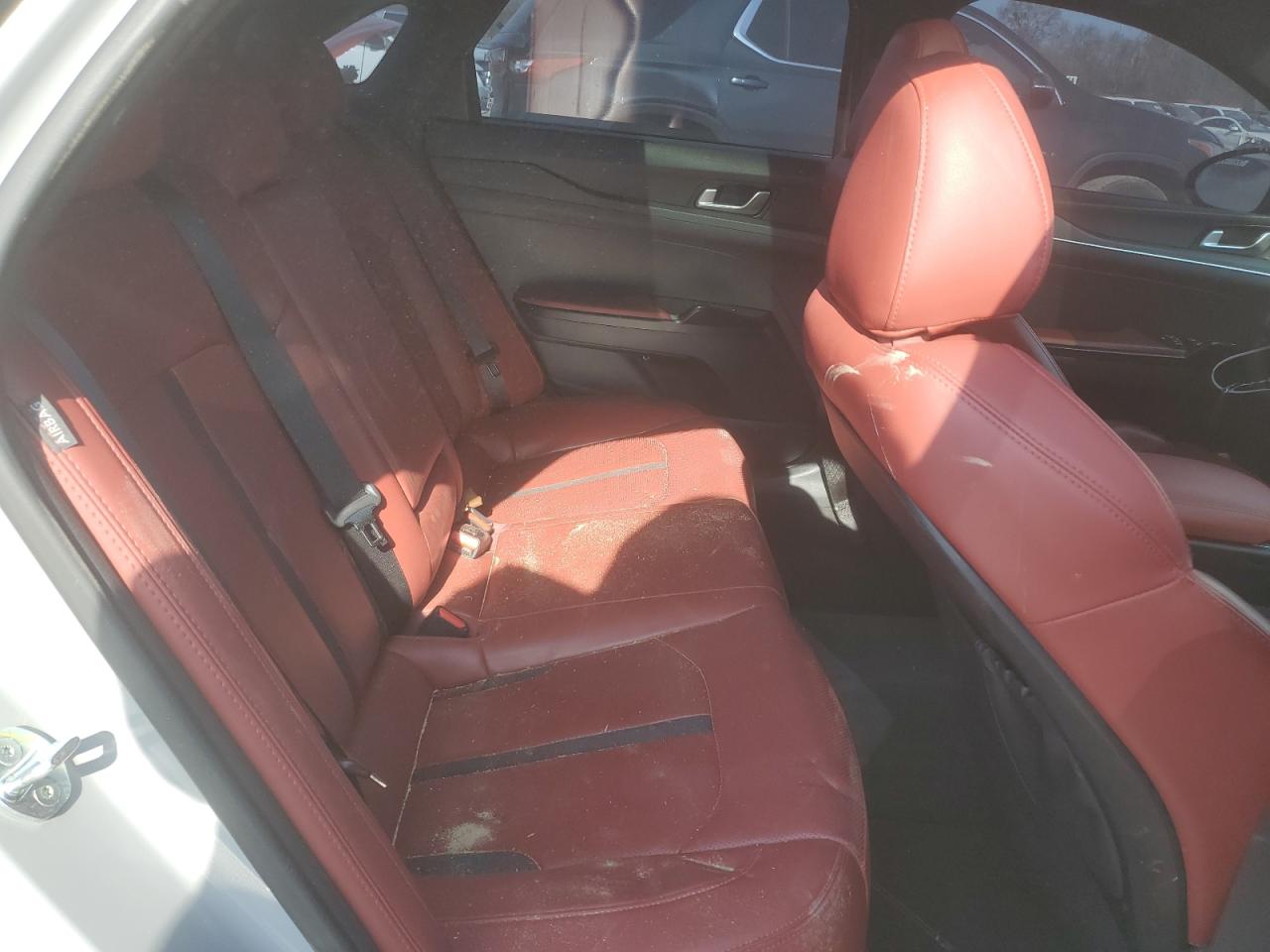 2021 Kia K5 - Image 11