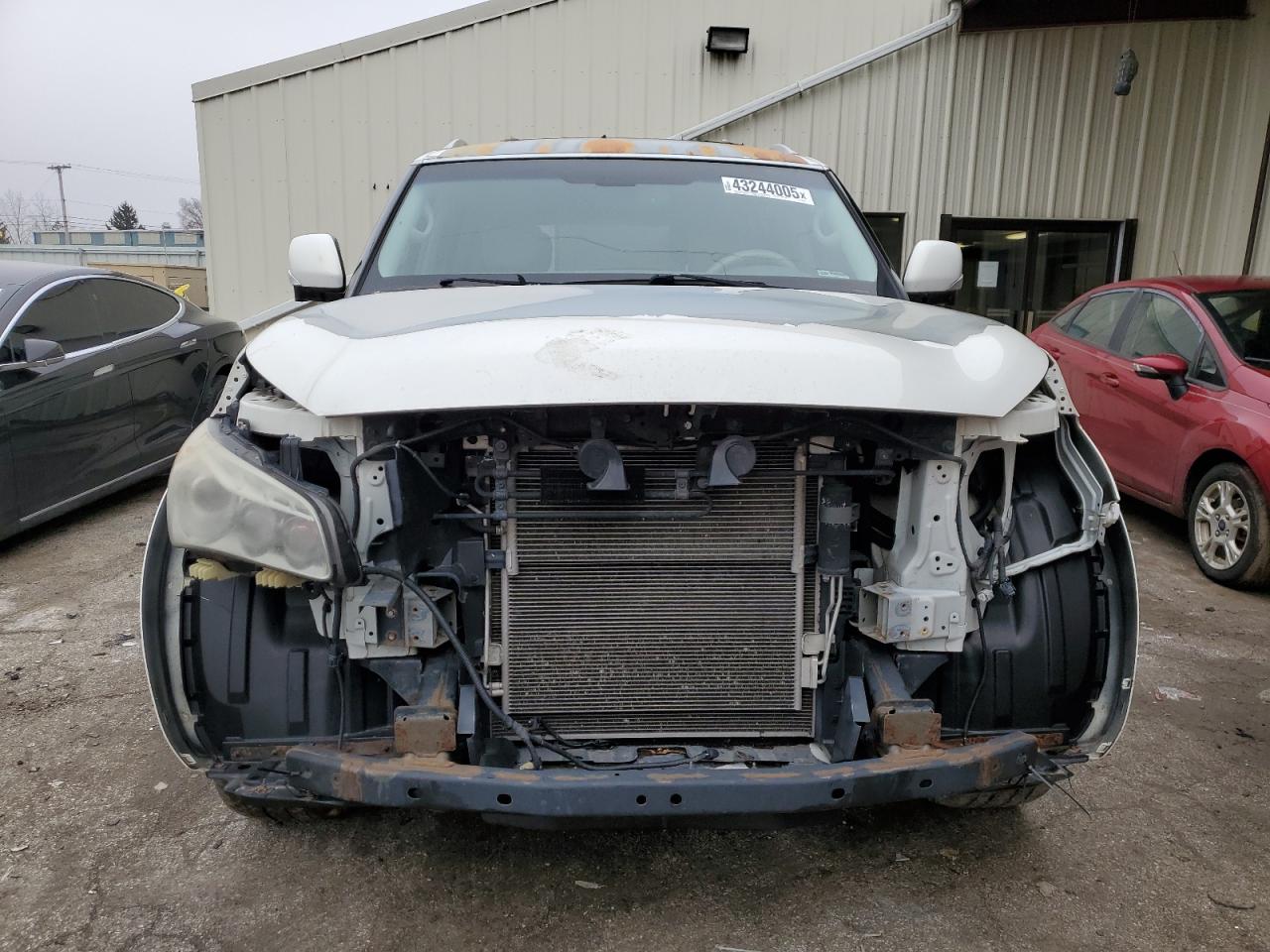 2011 Infiniti QX56 - Image 5