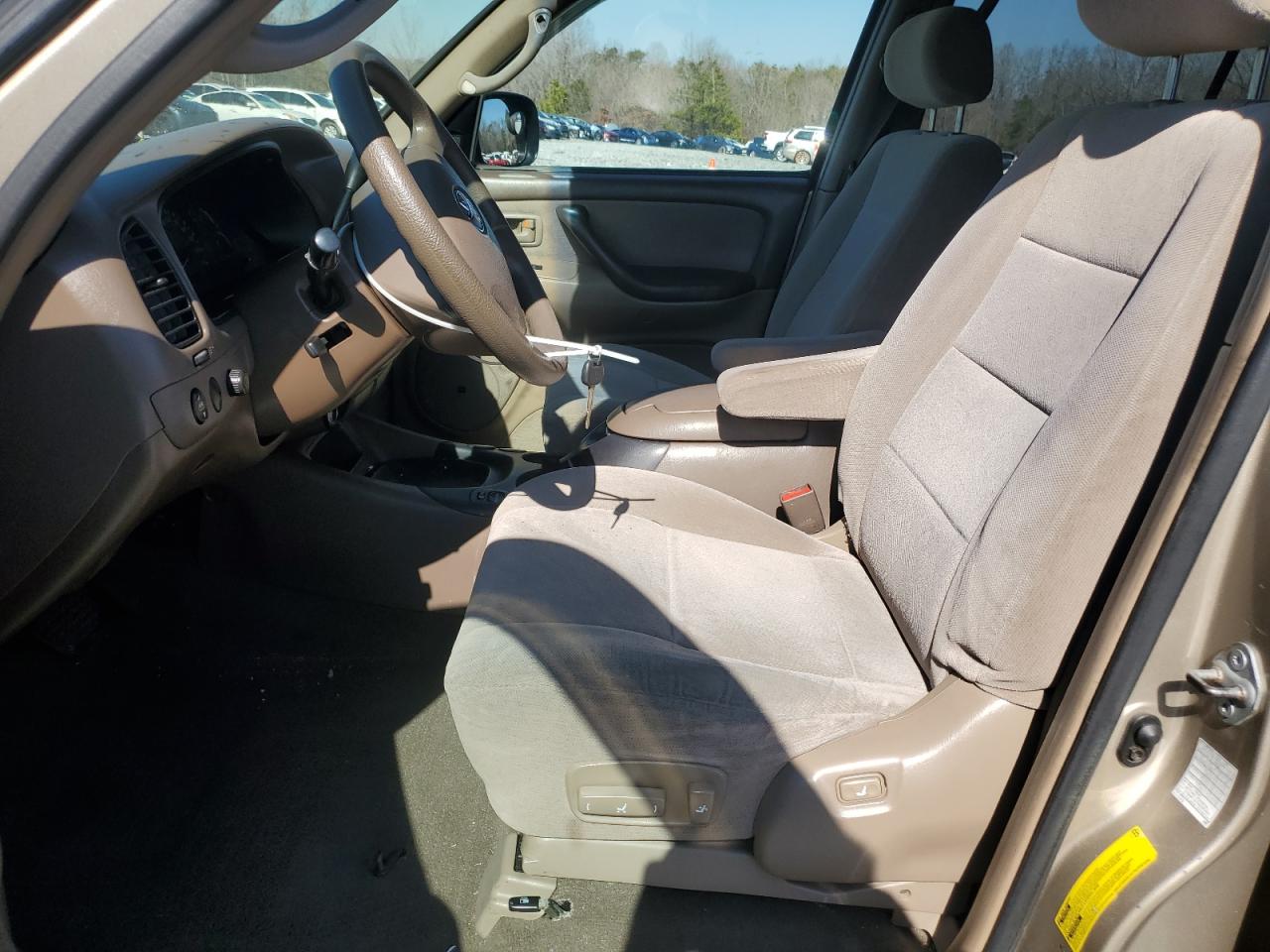 2004 Toyota Sequoia - Image 7