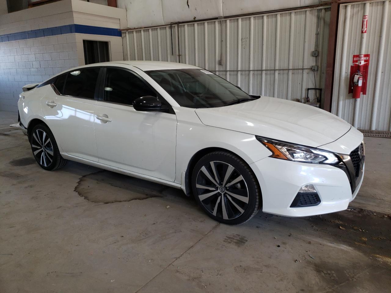 2020 Nissan Altima - Image 4