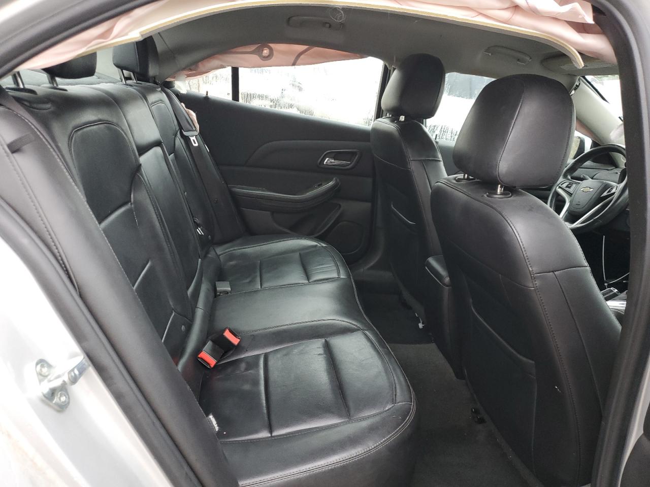 2015 Chevrolet Malibu - Image 10