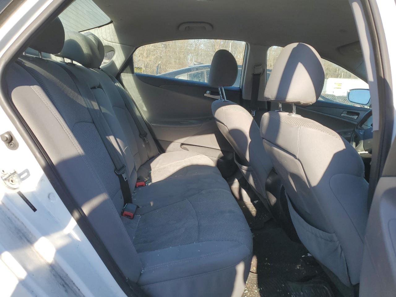 2014 Hyundai Sonata - Image 10