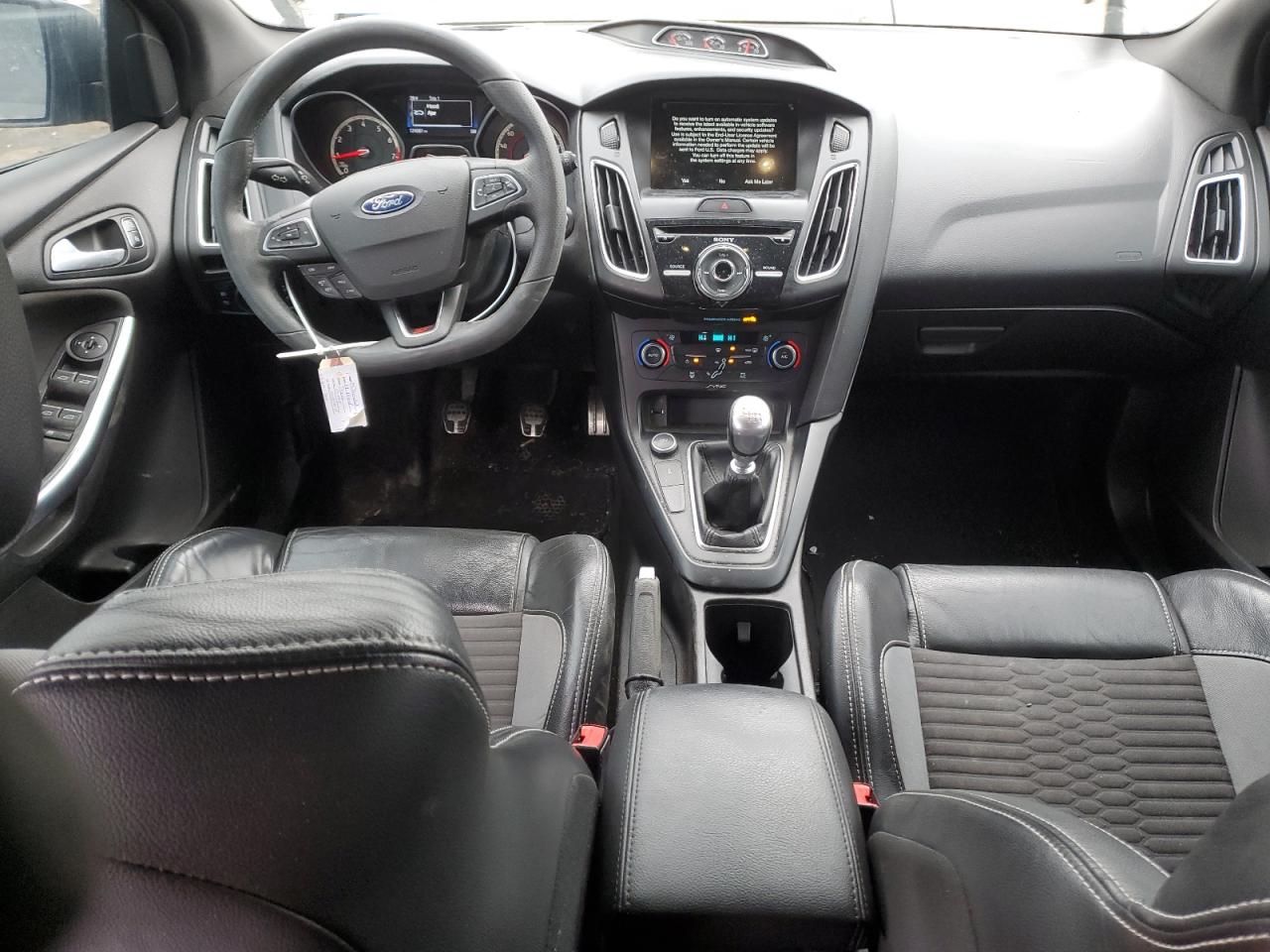 2017 Ford Focus - Image 8