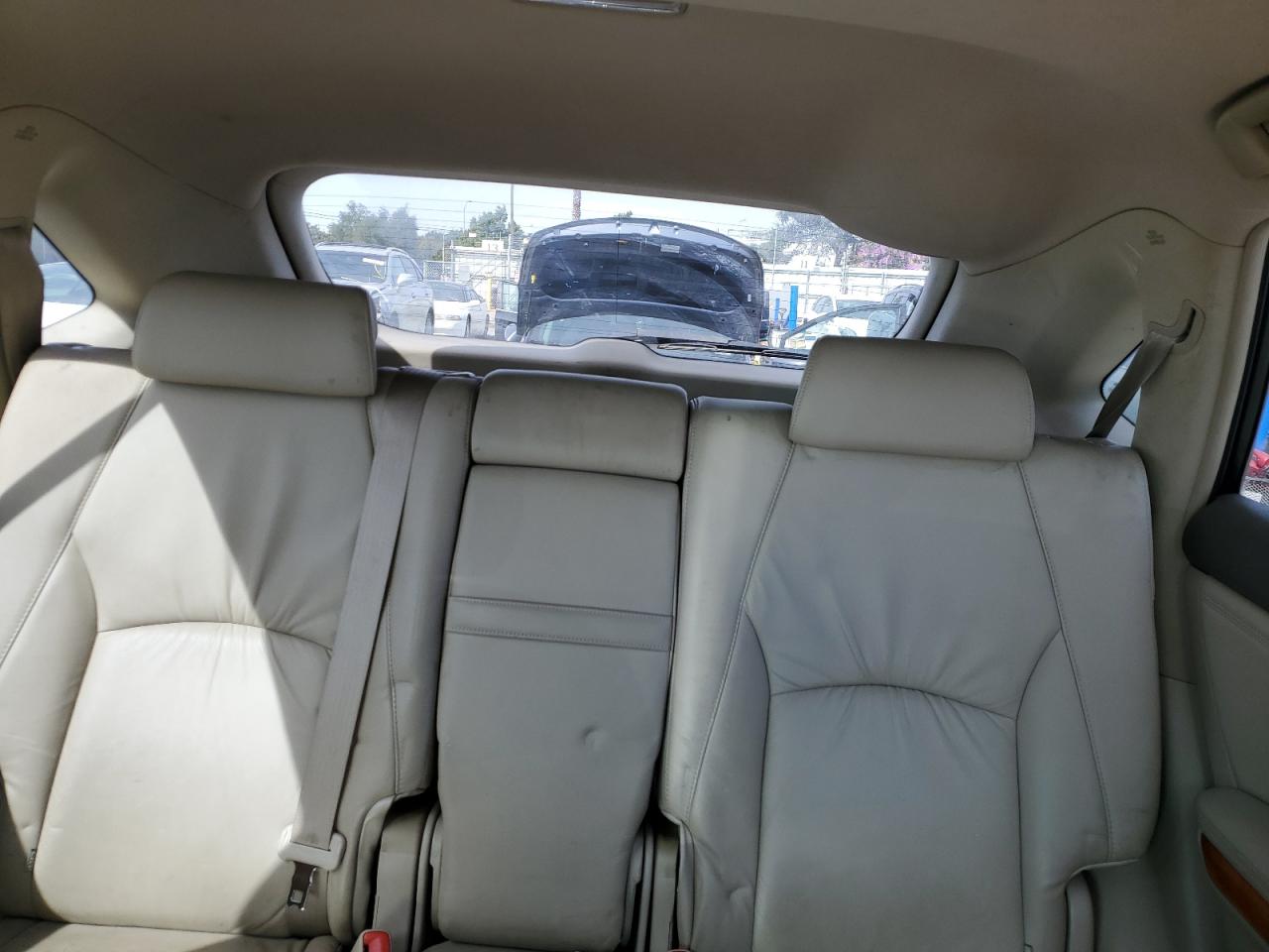 2004 Lexus RX - Image 10