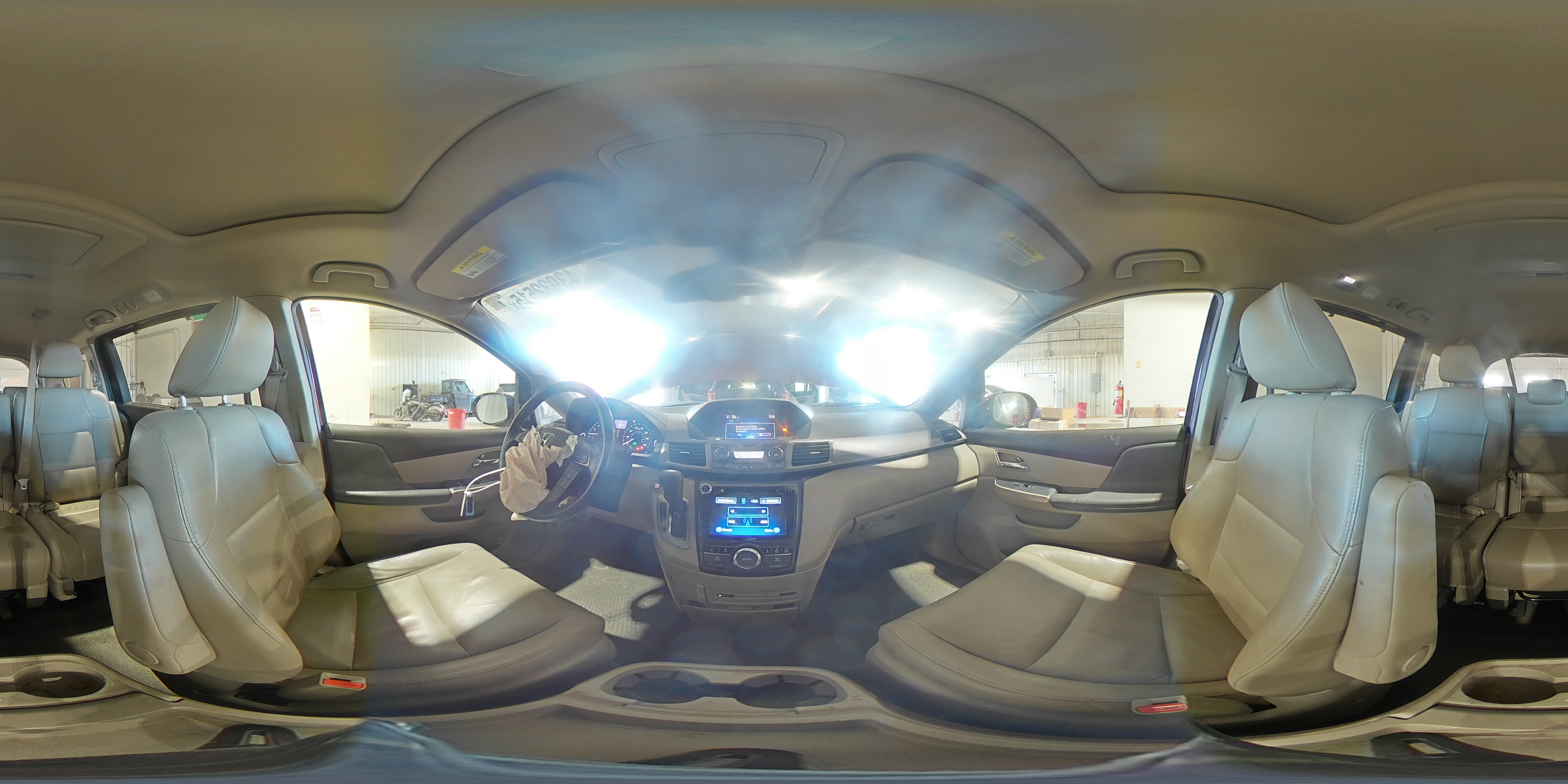2014 Honda Odyssey - Image 16