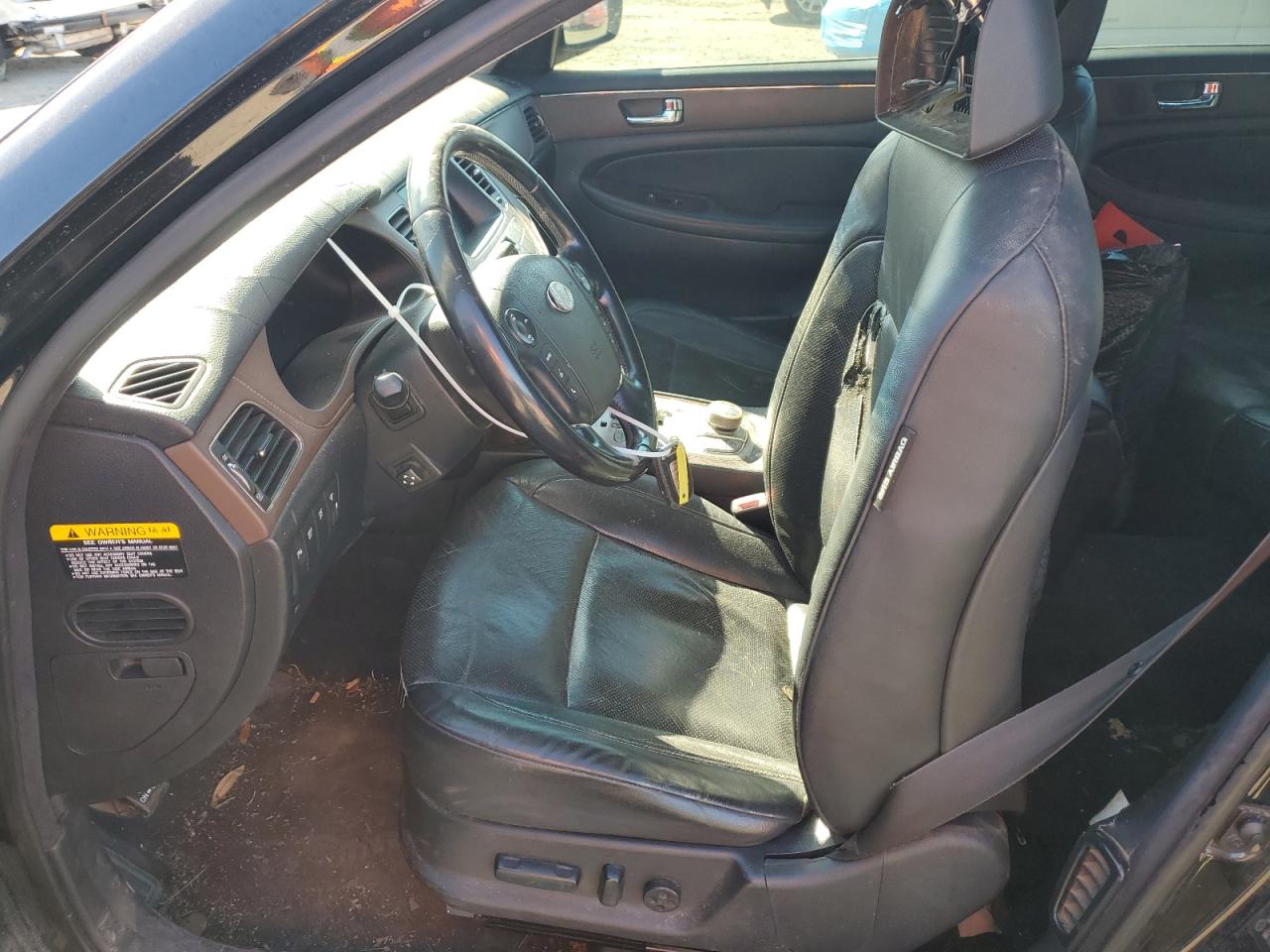 2009 Hyundai Genesis - Image 7